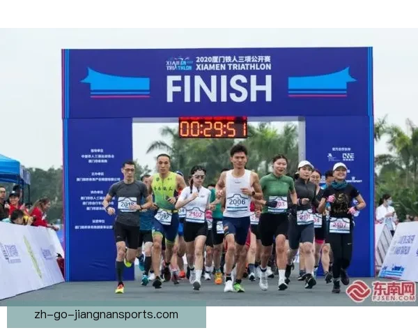 挑战极限，铁人三项风采