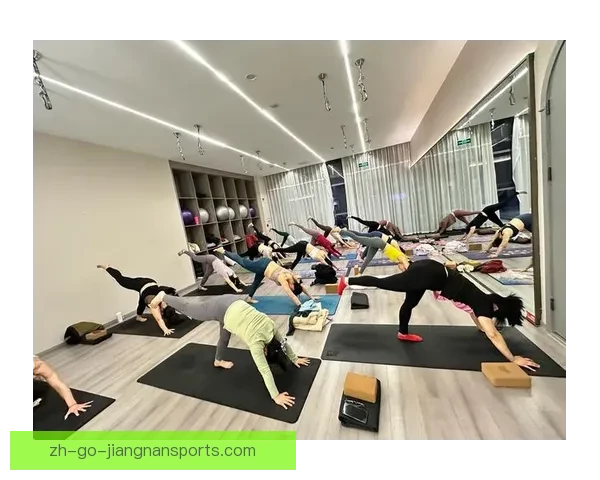 破格突破极限！瑜伽世界记录挑战闪耀登场